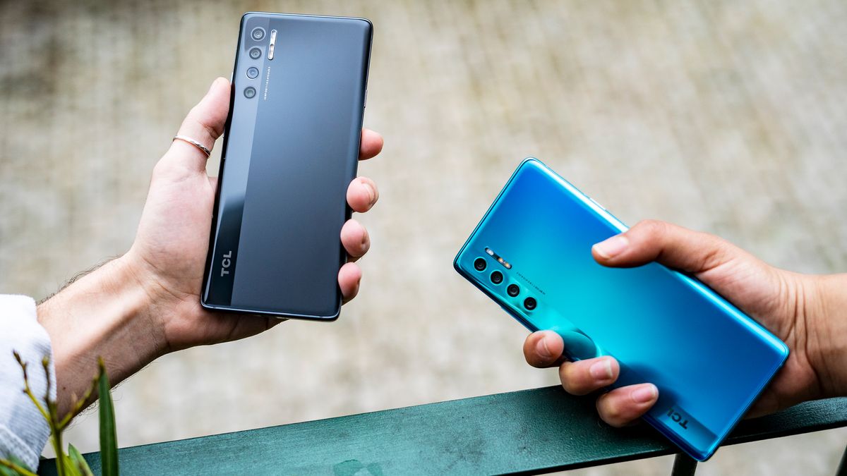 TCL 20 Pro in its black and blue color options