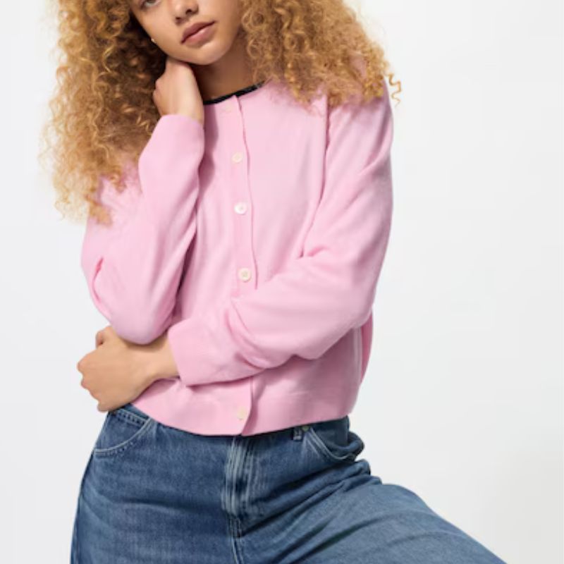 Uniqlo, 100% Cashmere Crew Neck Short Cardigan in Pink