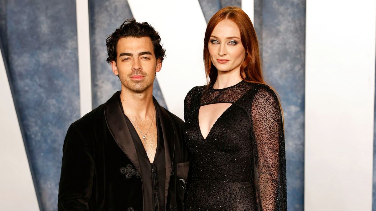 Joe Jonas And Sophie Turner Break Silence On Divorce Amid Rumors Cinemablend 1918