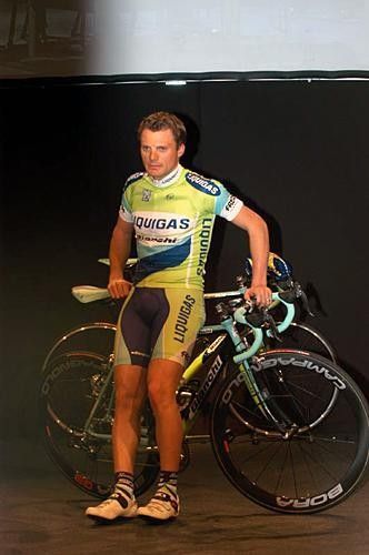 Danilo Di Luca sits down on the job