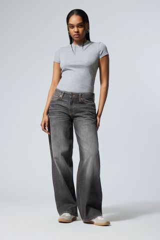 Ample Low Loose Jeans