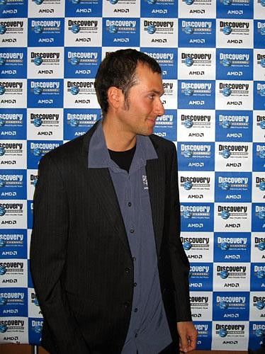 Ivan Basso backed by Discovery Channel during the Discovery Channel press confrence