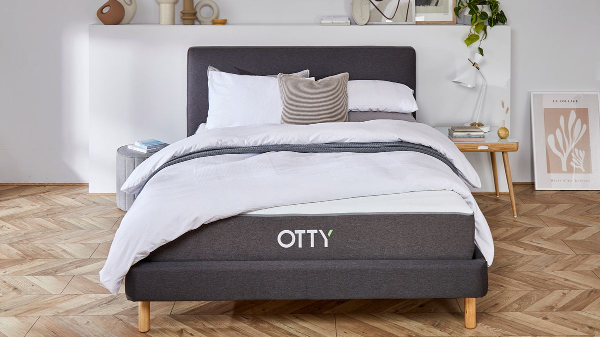 Otty Original Hybrid Mattress review is this spring and foam combo