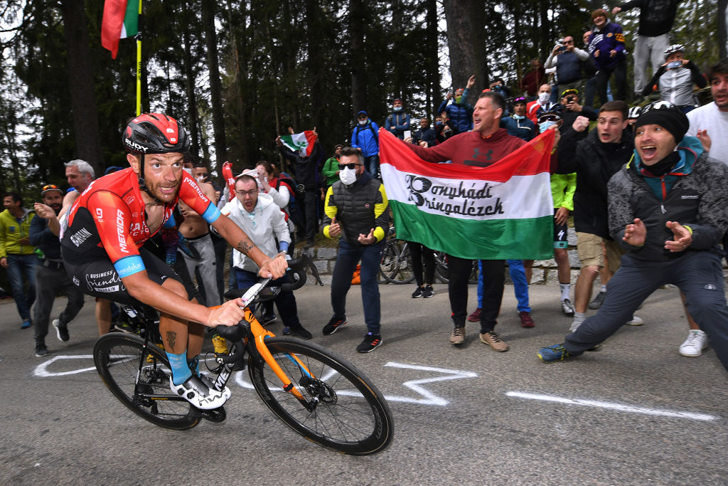 VALLE SPLUGA ALPE MOTTA ITALY MAY 29 Damiano Caruso of Italy and Team Bahrain Victorious passing through Valle Spluga Alpe Motta 1727m mountain during the 104th Giro dItalia 2021 Stage 20 a 164km stage from Verbania to Valle Spluga Alpe Motta 1727m Public Fans UCIworldtour girodiitalia Giro on May 29 2021 in Valle Spluga Alpe Motta Italy Photo by Tim de WaeleGetty Images