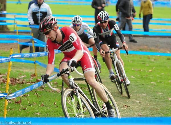 Milne (Cyclocrossworld.com) leading Powers and Durrin on the last lap