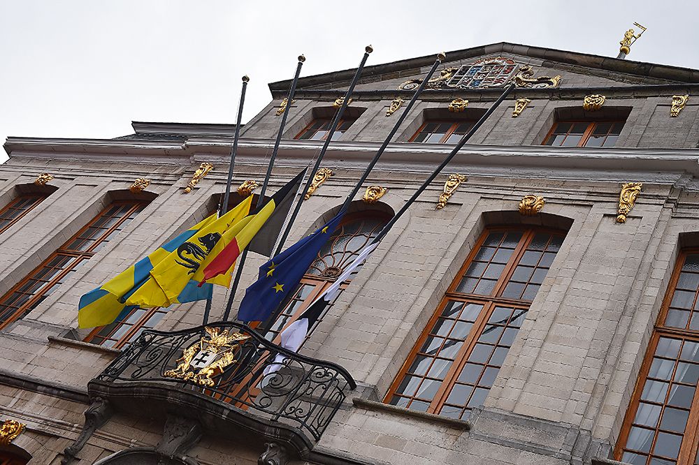 Dwars door Vlaanderen started in Roeselare City