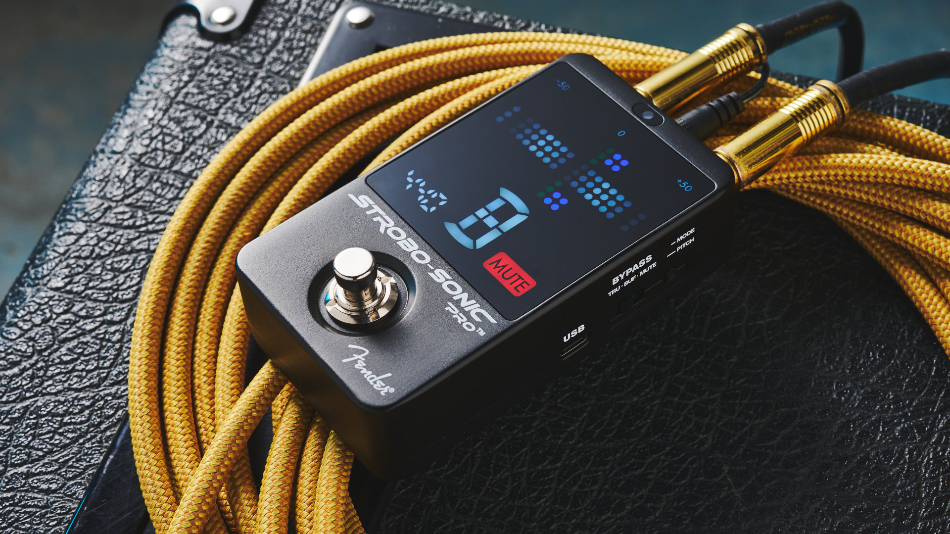 Fender Strobo-Sonic Pro Tuner Pedal on a ‍guitar amp