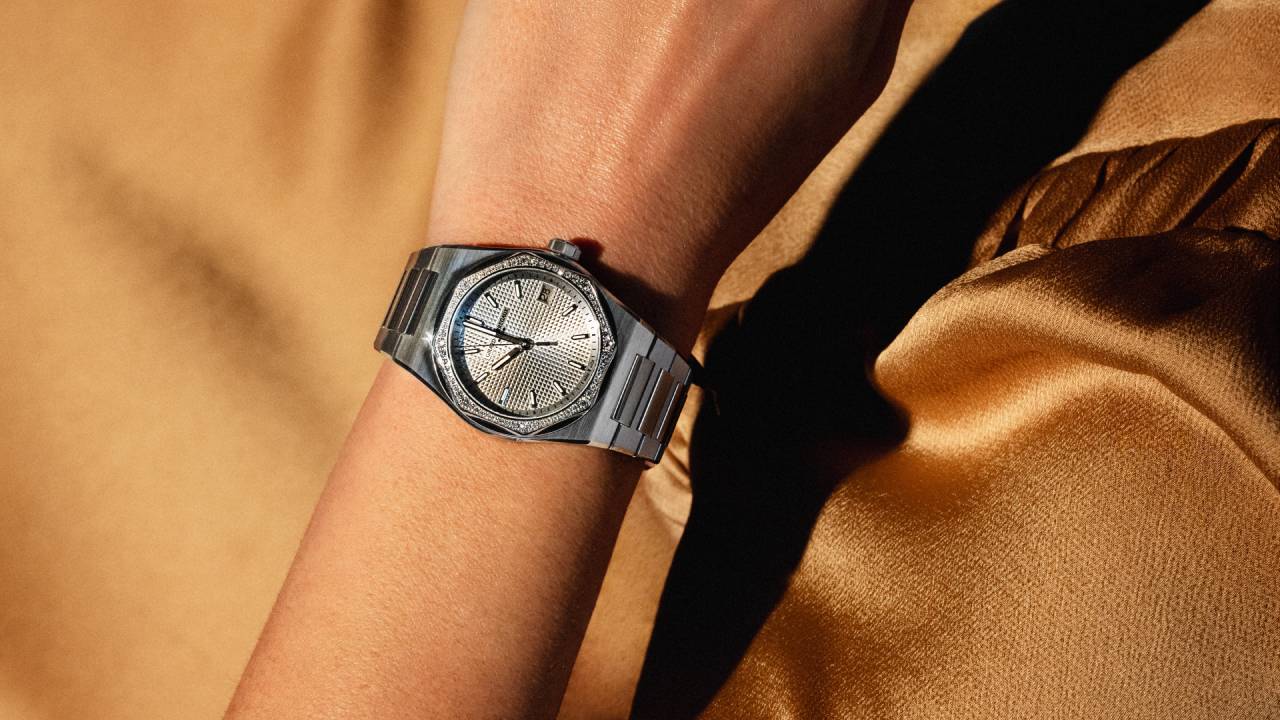 Girard-Perregaux Laureato