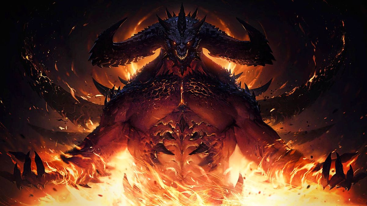 Diablo Immortal&#039;s antagonist stands in a pit of fire