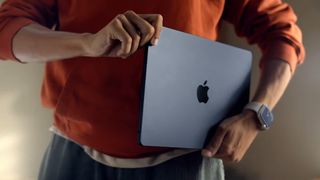 MacBook Air 15-inch should follow the design of the MacBook Air 2022