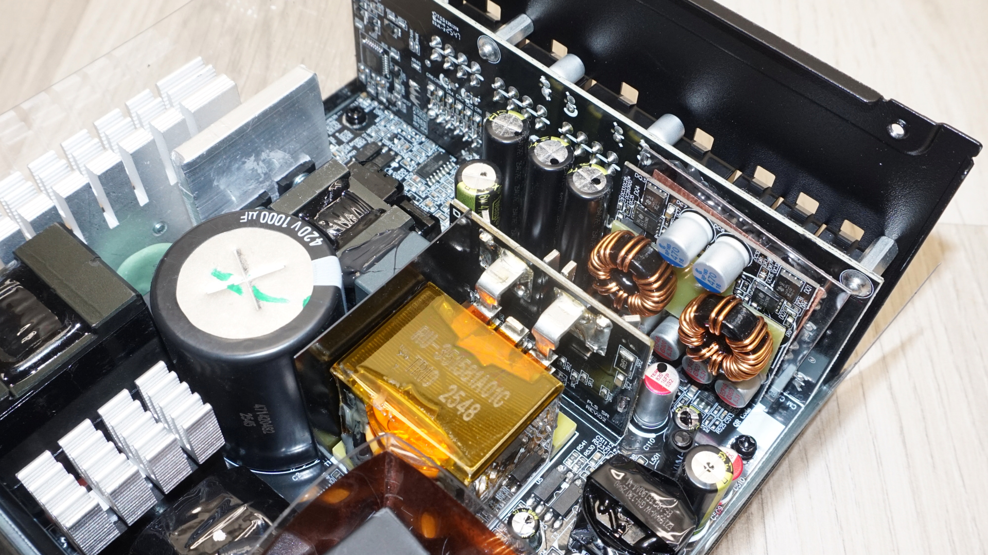 MSI MAG A1200PLS PCIe 1200W