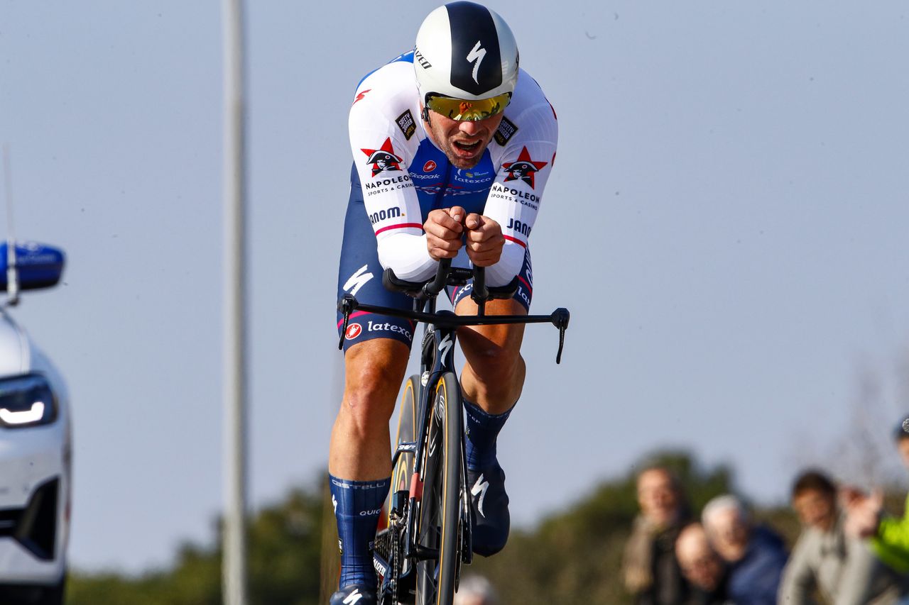 Tirreno Adriatico 2022 - 57th Edition - 1st stage Lido di Camaiore - Lido di Camaiore 13,9 km - 07/03/2022 - Mark Cavendish (GBR - Quick-Step Alpha Vinyl Team) - photo Roberto Bettini/SprintCyclingAgency&Acirc;&copy;2022