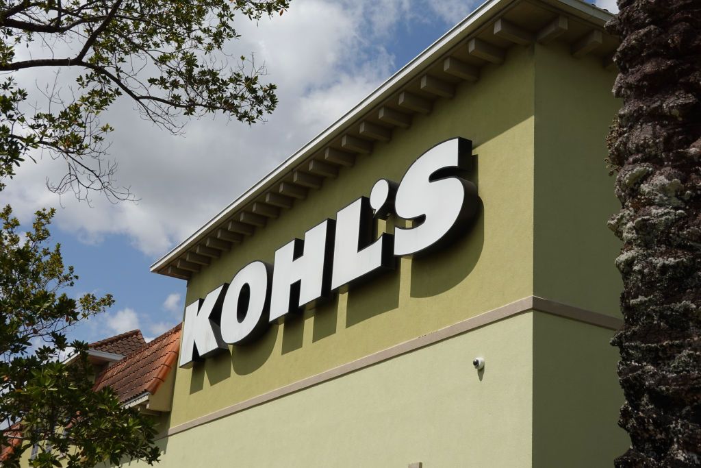 Kohl&#039;s department store sign hanging outside building in Miami, Florida