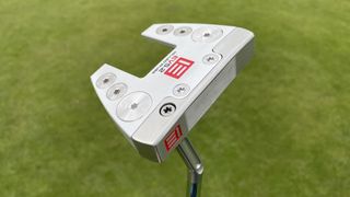 Evnroll EV5 2023 Putter Review and its stunning silver club head design on the golf course