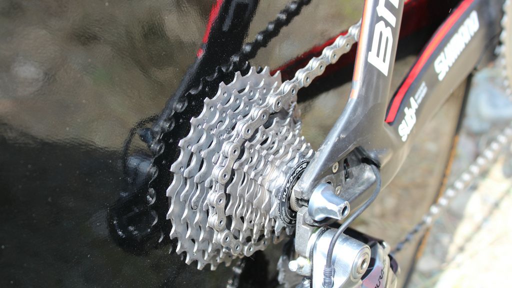 For the sharp kick in the time trial that topped out over 10,000ft, Dennis had an 11-28 cassette
