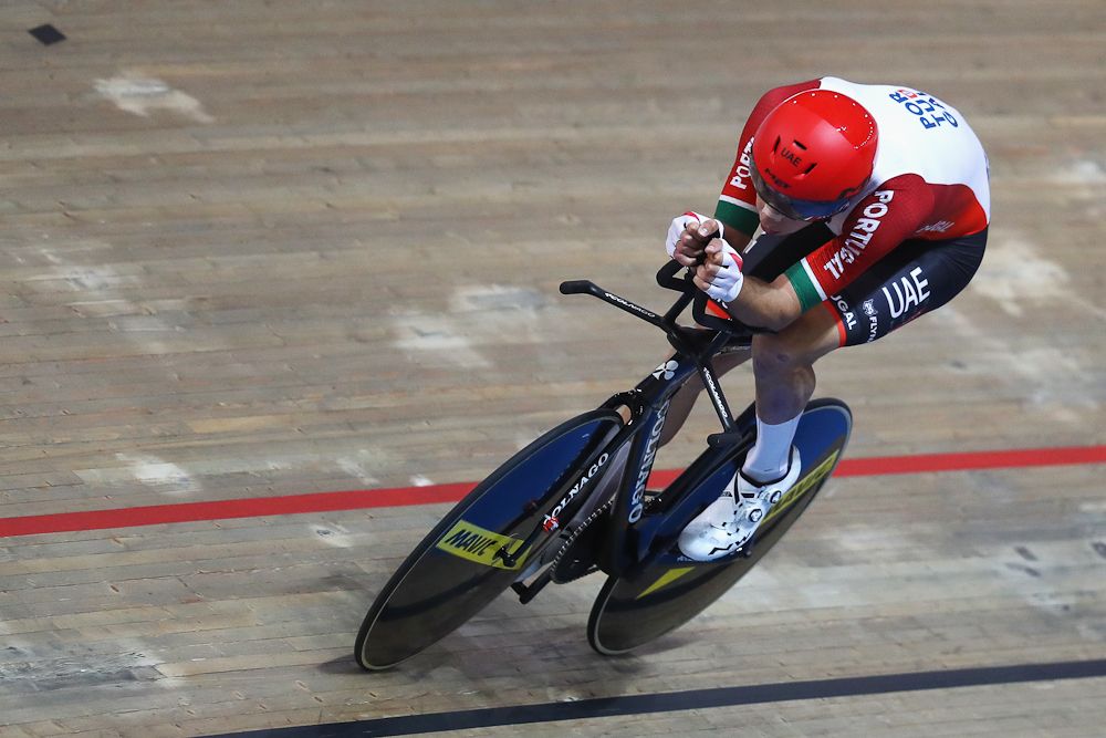 Ivo Oliveira of Portugal competes in the Men's Individual Pursuit Qualifying race on day three of the UCI Track Cycling World Championships