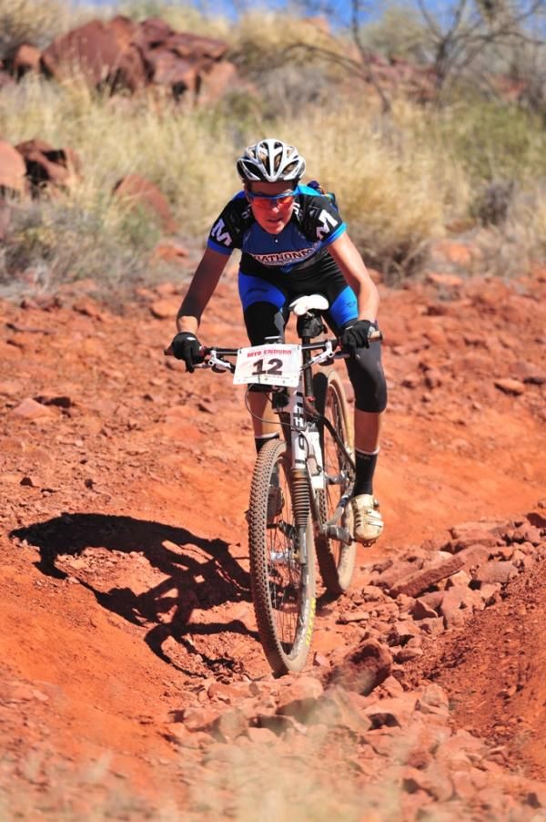 Naomi Hansen on her way to a stage win