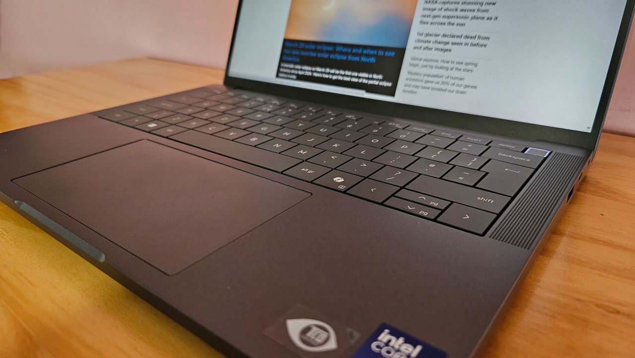 LS-Dell Pro 13 Premium: angled shot of keyboard and touchpad