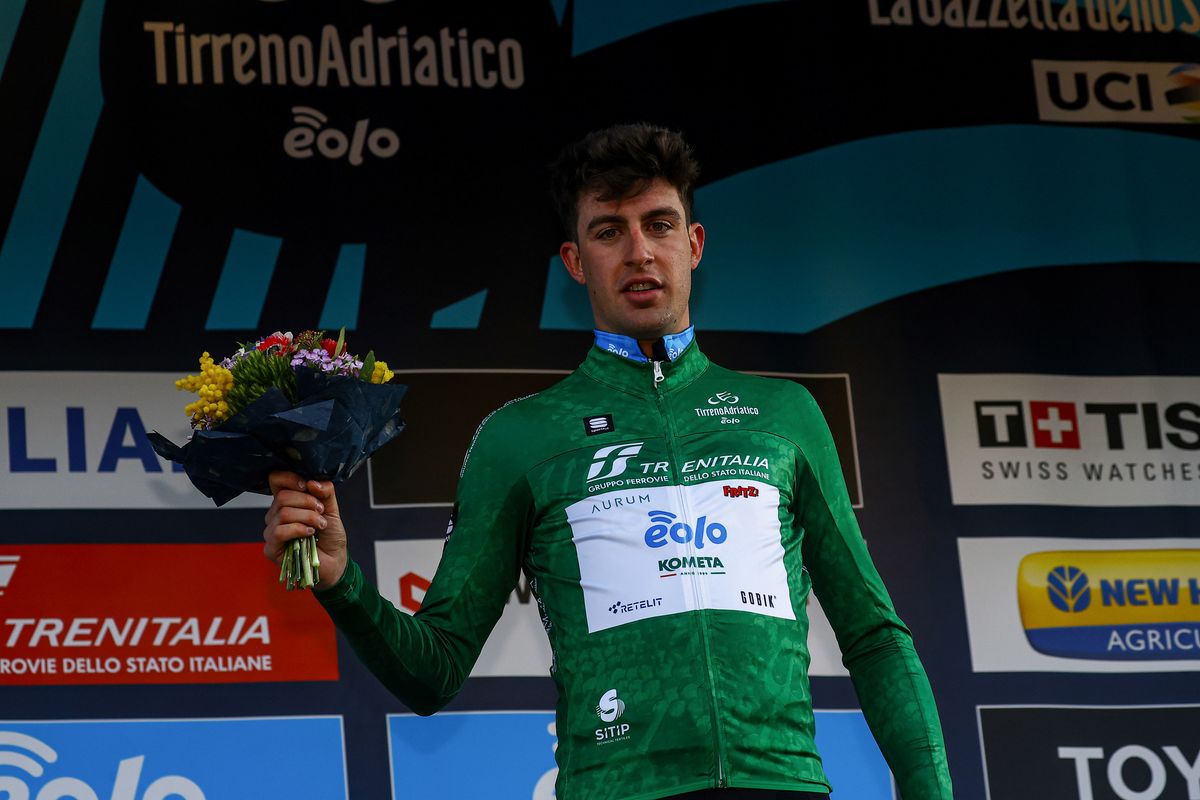 Tirreno Adriatico 2022 - 57th Edition - 2nd stage Camaiore - Sovicille 219 km - 08/03/2022 - Davide Bais (ITA - EOLO - Kometa) - photo Luca Bettini/SprintCyclingAgency&Acirc;&copy;2022
