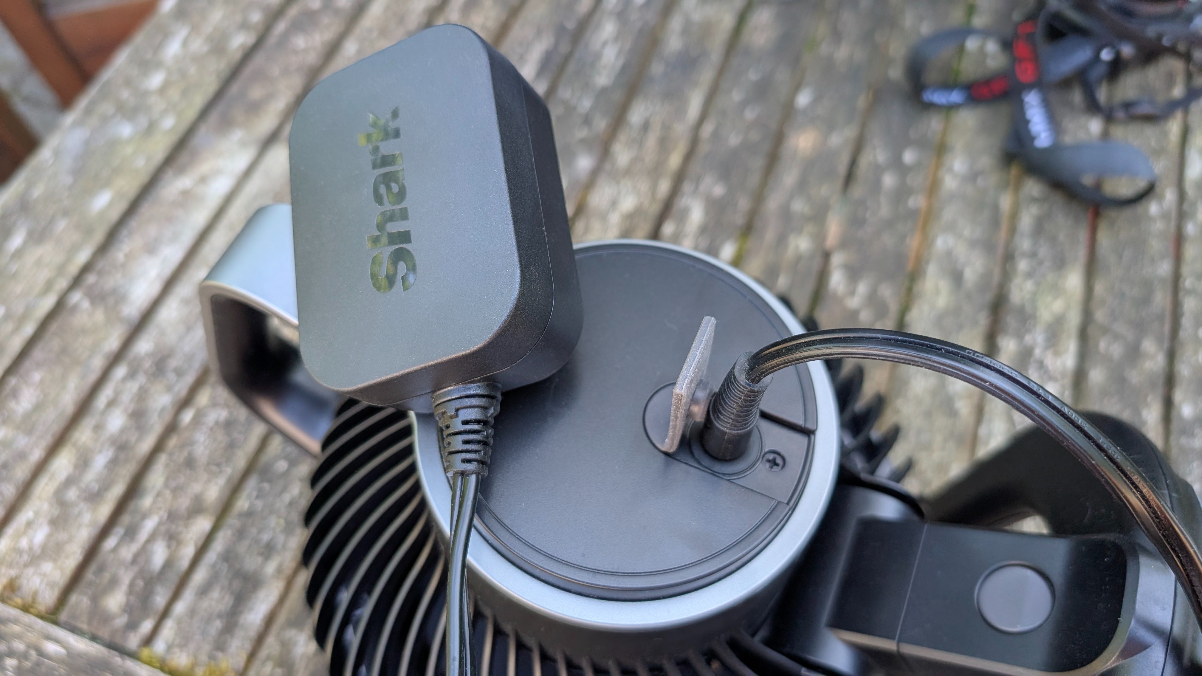 Shark FlexBreeze HydroGo