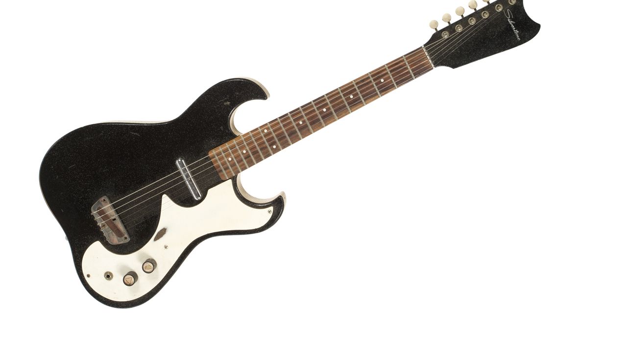 A '60s Silvertone electric guitar and suitcase amplifier case (pictured below) (est. $1000-1200)