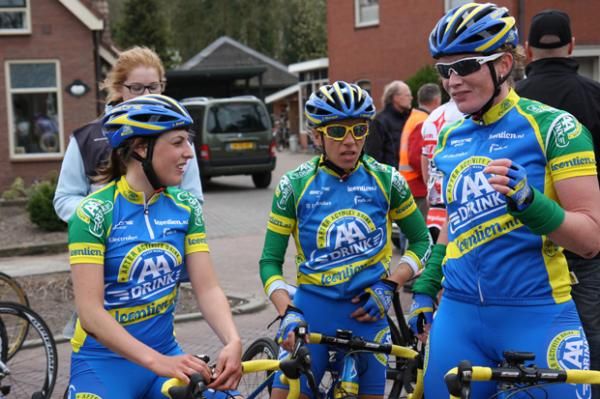 The AA Drink team's Lucinda Brand, Trixi Worrack and Kirsten Wild