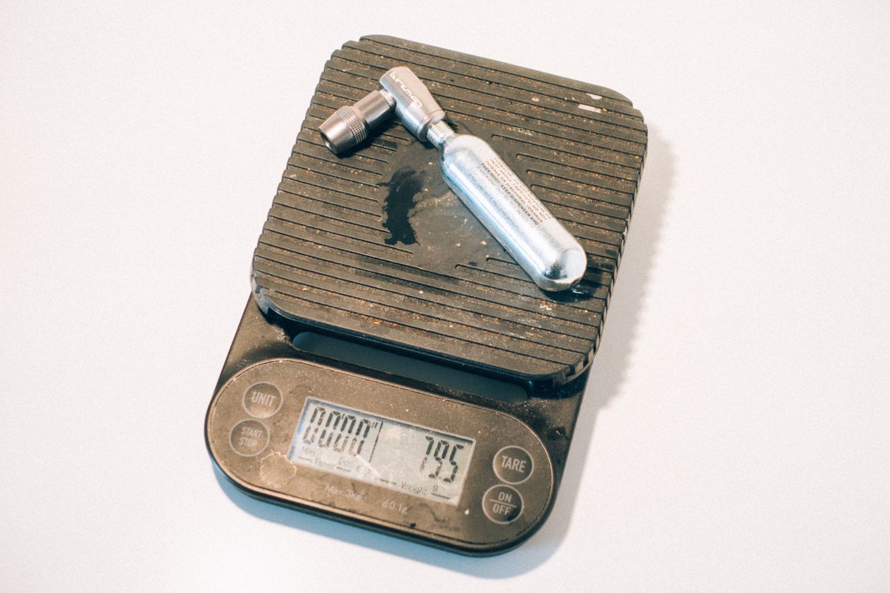 co2 inflators vs mini pumps