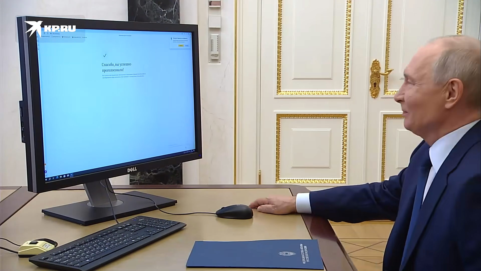 Putin votes, slowly