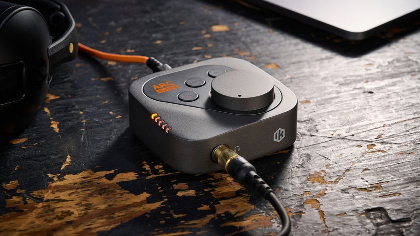 IK Multimedia ARC On-Ear