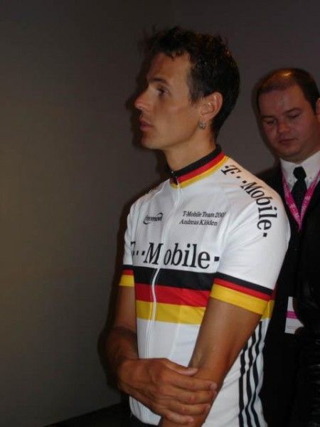 German champ Andreas Kl&ouml;den talking to journalists