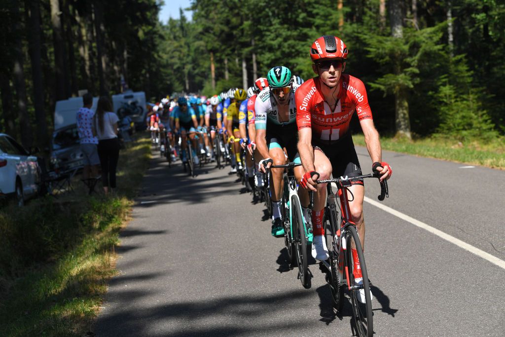 Chad Haga (Sunweb) works to reel in the escapees