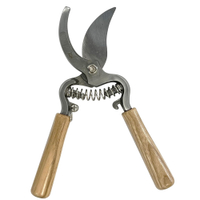 Spear & Jackson Kew Gardens Woodland Collection Bypass Secateurs: RRP: £22.99 Now £17.49 at Amazon