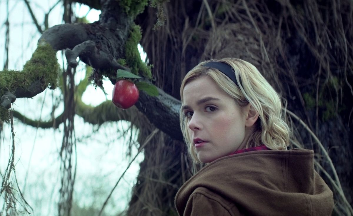 The Chilling Adventures Of Sabrina Official Trailer Just Dropped ...