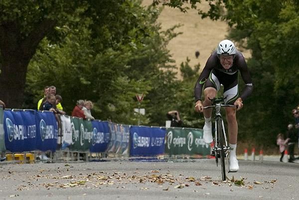 Cameron Meyer heads towards a silver medal in the men's elite time trial.