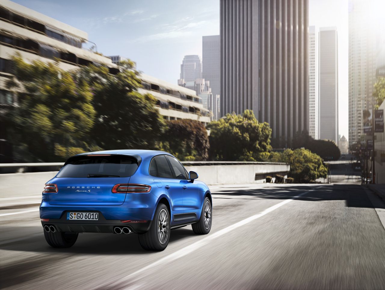 2015_porsche_macan_1_.jpg
