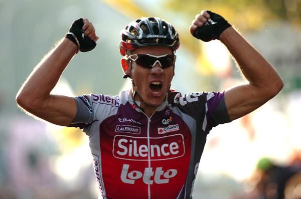 Philippe Gilbert (Silence-Lotto) wins the Giro di Lombardia, his fourth consecutive post-Worlds victory.