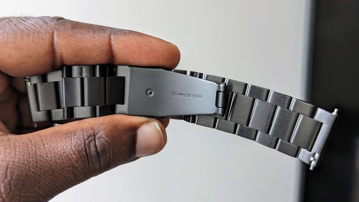 The Spigen Modern Fit watch band clasp