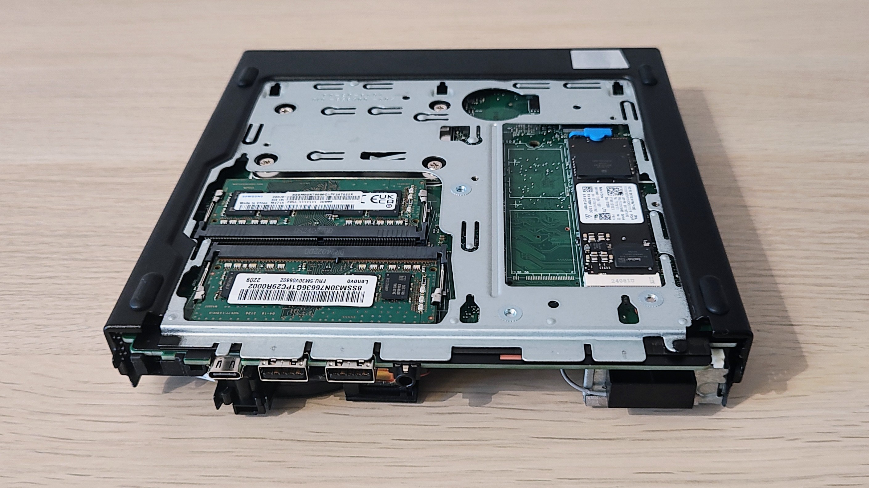 Inside the Lenovo ThinkCenter M70q Gen 4