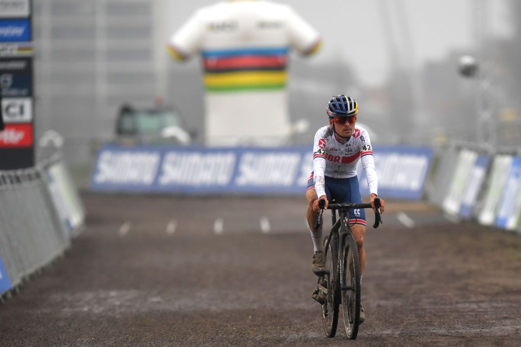 OOSTENDE BELGIUM JANUARY 31 Arrival Thomas Pidcock of United Kingdom Disappointment during the 72nd UCI CycloCross World Championships Oostende 2021 Men Elite UCICX CXWorldCup Ostend2021 CX on January 31 2021 in Oostende Belgium Photo by Luc ClaessenGetty Images