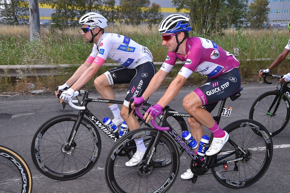 Elia Viviani in the points jersey at the Giro d'Italia