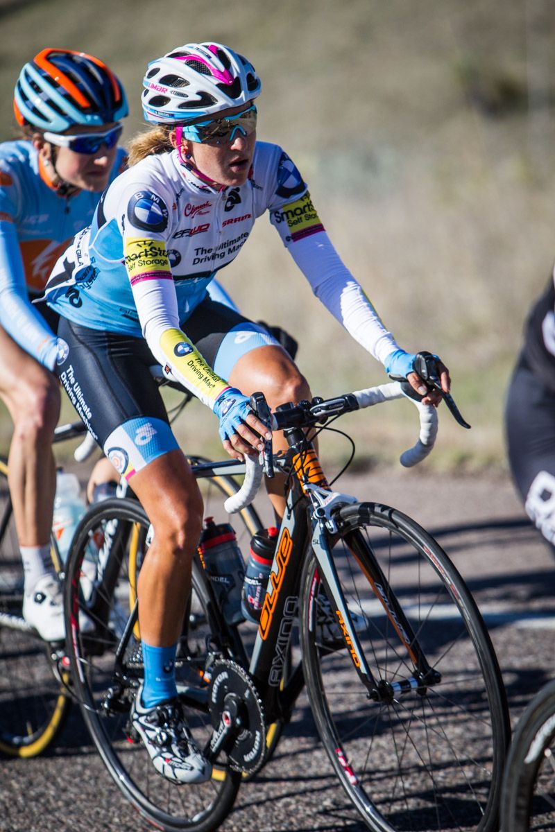 Miranda Griffiths (BMW) back in the bunch before finishing in fifth place