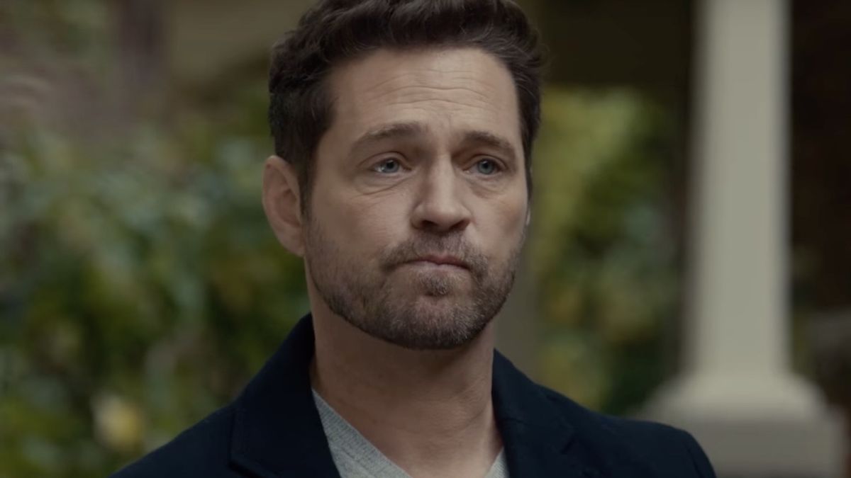 Jason Priestley in Private Eyes