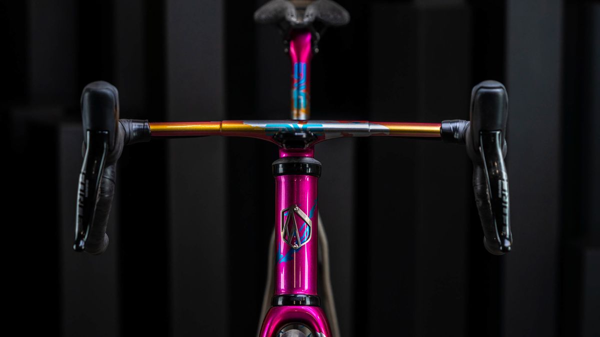 Enve Builders Roundup 2022 - Concept R3 Int. Road/Race