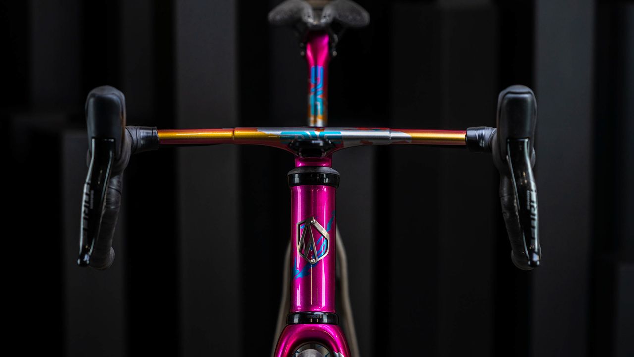 Enve Builders Roundup 2022 - Concept R3 Int. Road/Race