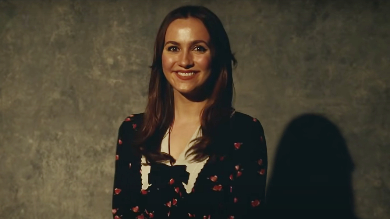 Euphoria's Maude Apatow once ripped out her tooth for a performance