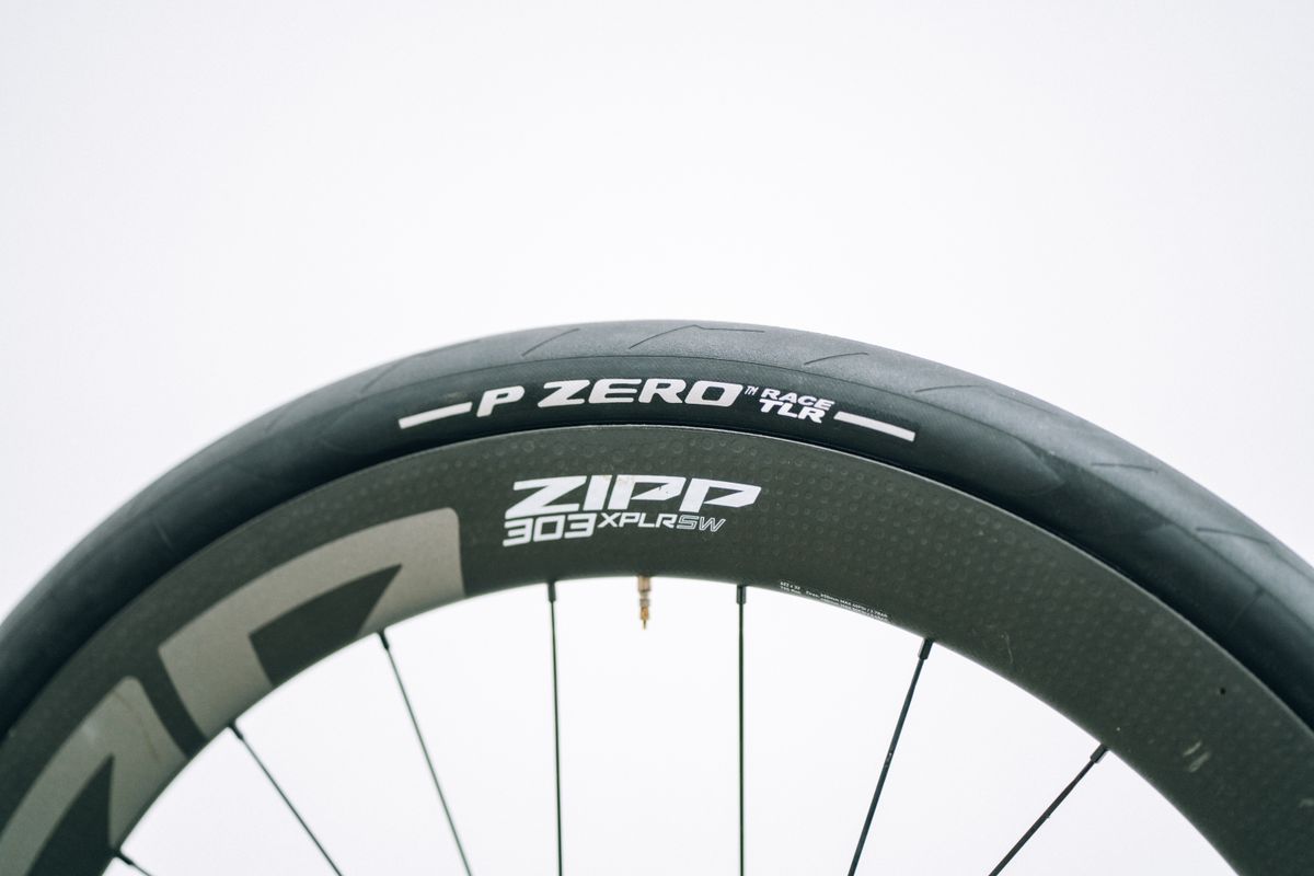 Zipp 303 XPLR wheelset