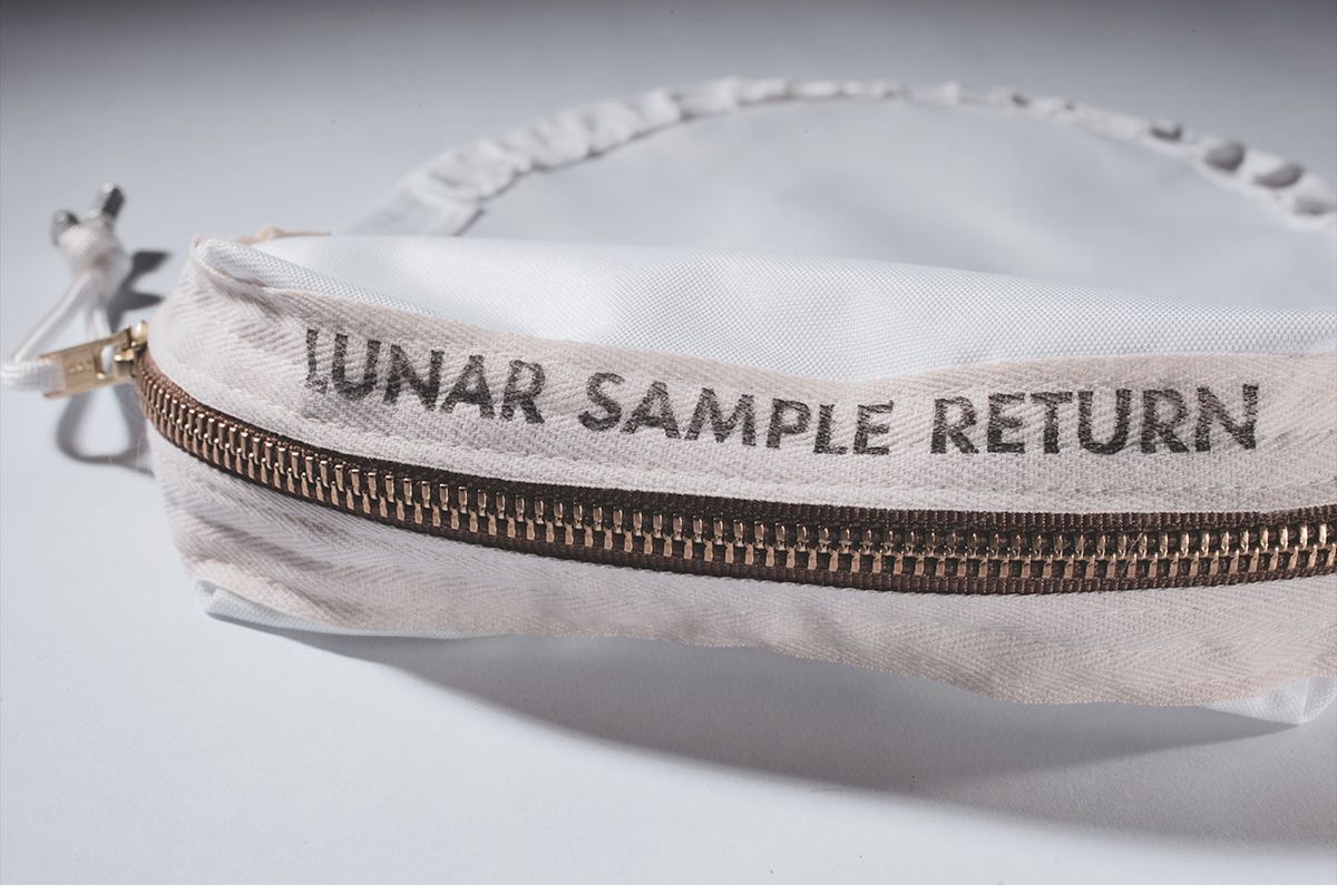 Puntzi&#039;s replica Apollo 11 Contingency Lunar Sample Return bag