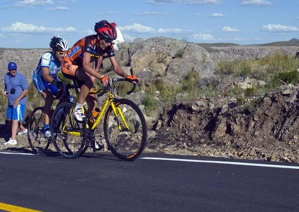 Michael Rasmussen (Miche) was active on the climb, but couldn't hold the pace of the leaders