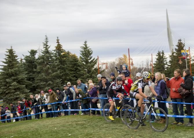 Geoff Kabush and Michael van den Ham fought each other and the gusty winds