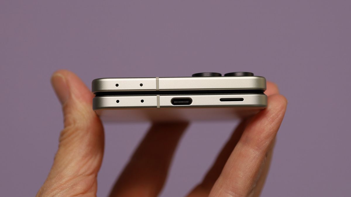 Galaxy Z Flip 8